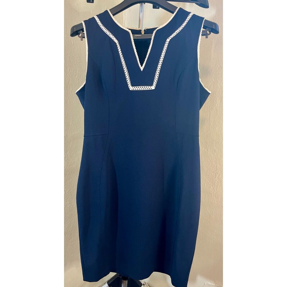 Tommy Hilfiger navy blue v-neck sheath dress Size 12
